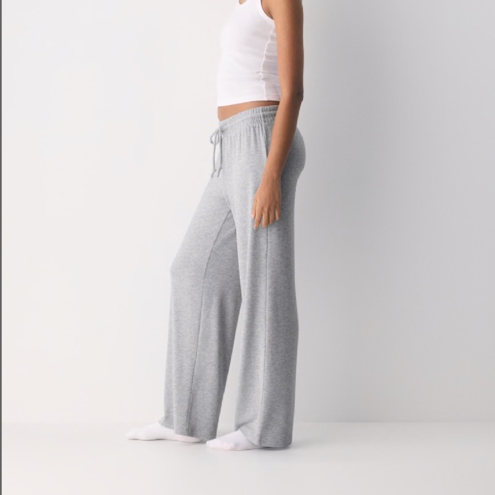 Aritzia Heather Gray Lounge Pants